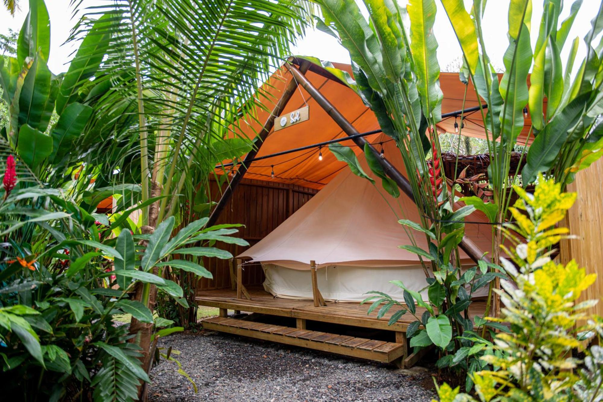 Seren Glamping (Adults Only) Uvita Exterior photo